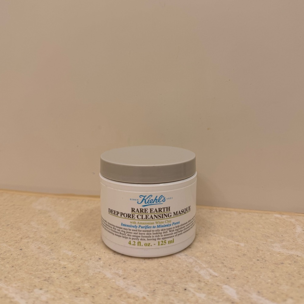 Kiehl’s Rare Earth Deep Pore Cleansing Masque